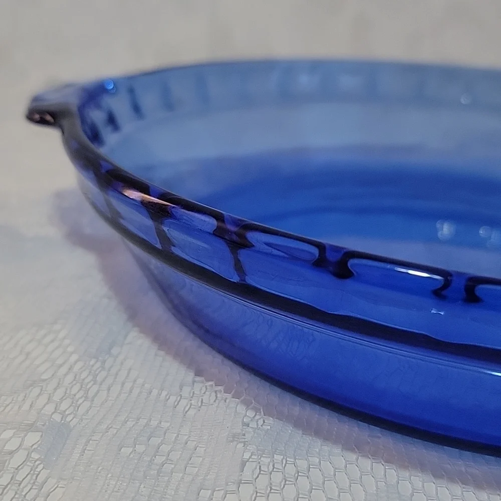 Vintage PYREX Cobalt Blue #229 9½